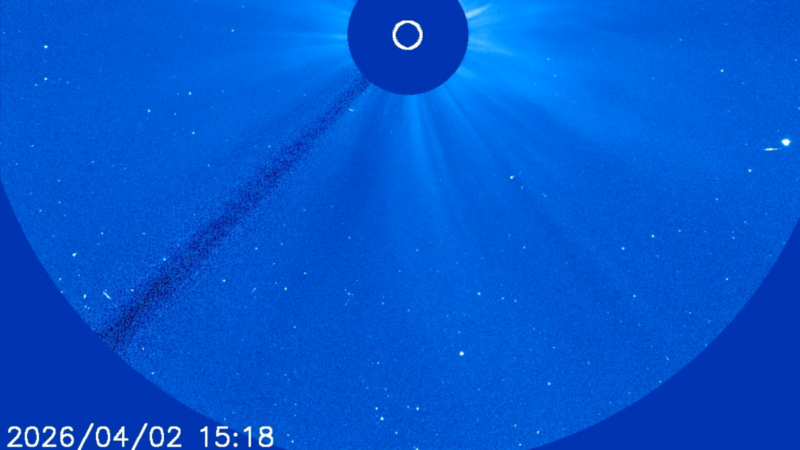 NASA Observes Rare Sungrazer Comet Disintegration Near the Sun