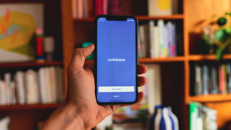Coinbase Announces USDC-INR Trading Services for Users in India