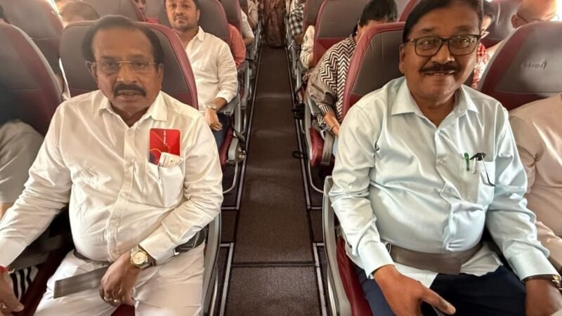 30 Karnataka Congress MLAs make beeline for Delhi, seek Rahul Gandhi meet for berths