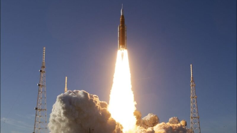 iPhones in Deep Space: NASA Breaks Rules for Artemis 2 Crew; 5 Key Facts