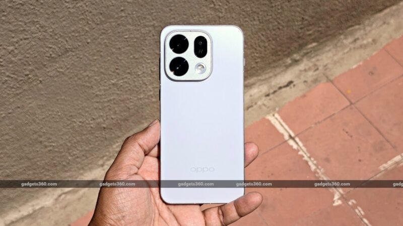 Oppo Find X9s Review: A Premium Smartphone That’s Almost ‘Pro’