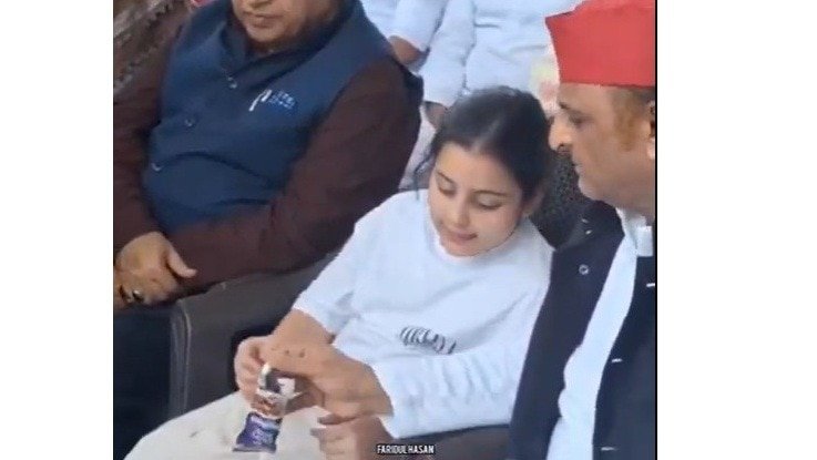 A chocolate, a child’s smile, Akhilesh’s tender moment with niece at Prateek’s funeral