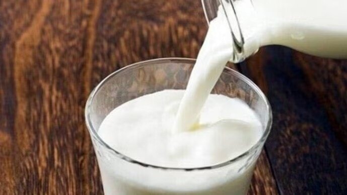 AYUSH ministry suggests milk with sugar to combat heatwave: Experts have a problem