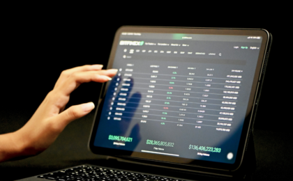 Bitcoin Struggles Near $76,800 as ETF Outflows Continue to Pressure Markets