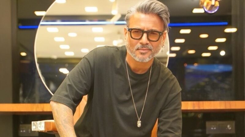 Celebrity hairstylist Aalim Hakim sets rule against stars with ill-mannered managers