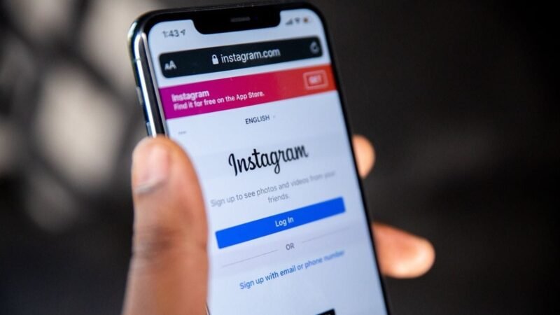 Instagram Rolls Out Support for Multiple Captions on Carousel Posts