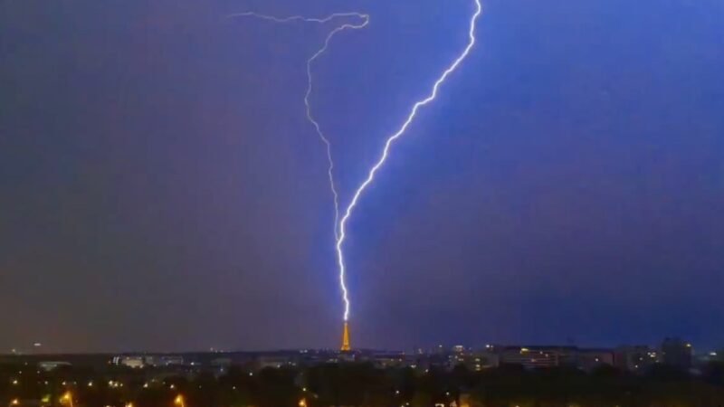 Lightning strikes Eiffel Tower during Paris storm, here’s why it suffers no damage