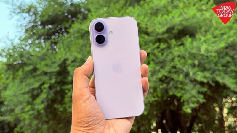 iPhone almost like a birth control device, fertility rates falling after 2007: Research