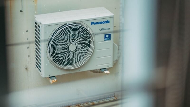 Gen Z employees’ ‘bold’ response to broken down office AC leaves internet impressed