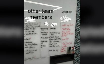 Employee shares how first female manager shattered their confidence, Reddit reacts