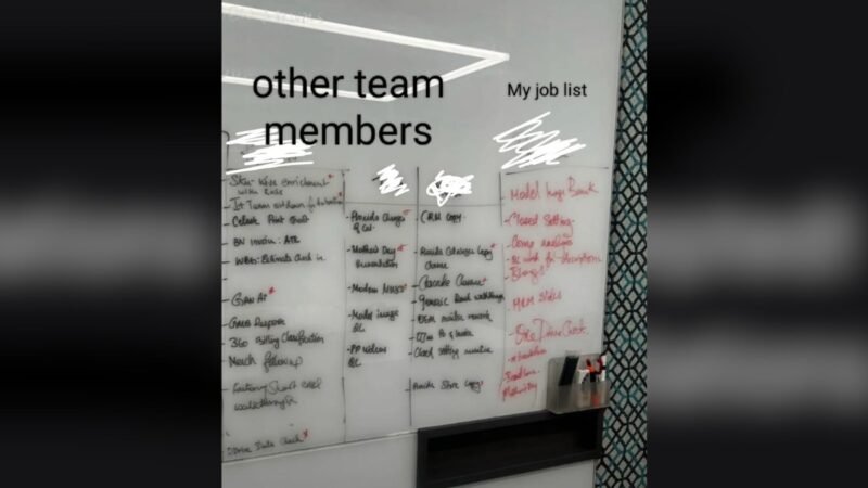 Employee shares how first female manager shattered their confidence, Reddit reacts