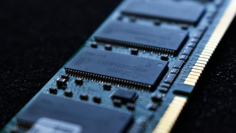 Memory and Storage Chip Prices Tipped to Crash Next Year, But the Shortage Could Last Longer