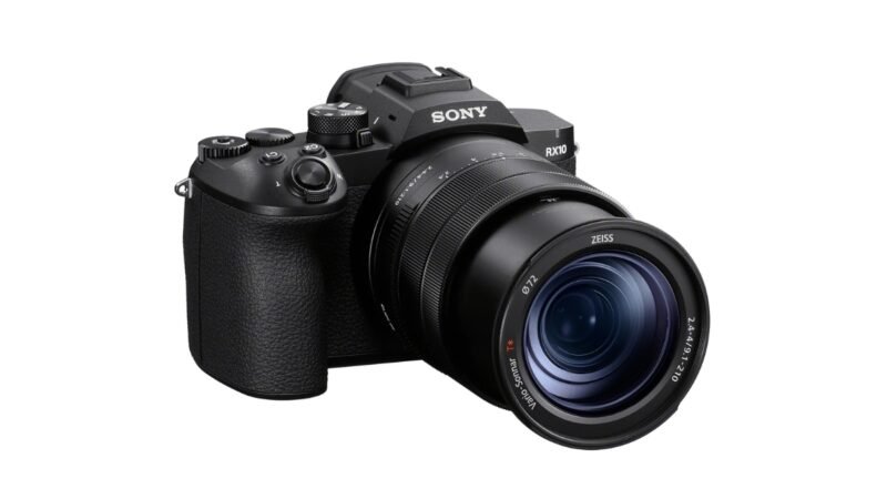 Sony RX10 V Compact Camera Launched With 20.1-Megapixel Sensor, 4K 120fps Video Recording and 25x Optical Zoom