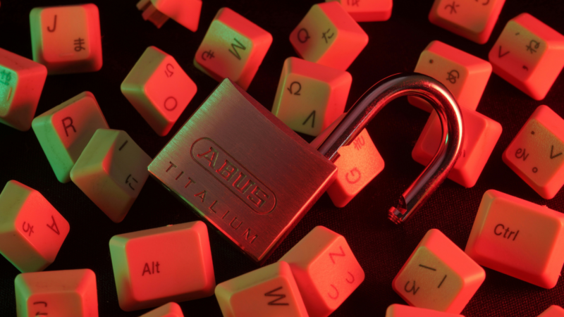 Ostium Suspends Trading Following Oracle Security Incident Drains Millions