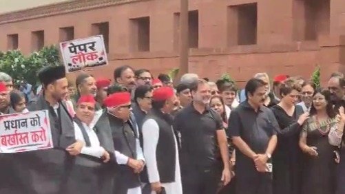 Live: Congress’s ‘Black Day’ protest at Parliament, Priyanka, Rahul Gandhi in forefront