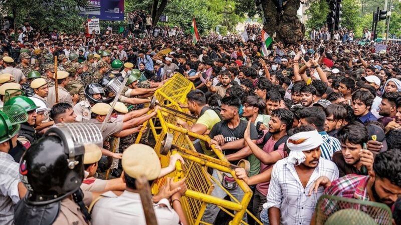 Delhi Police denies truck conspiracy in CJP protest, issues notices to social media