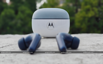 Moto Buds 2 Review: How Much Bass Is Too Much Bass?