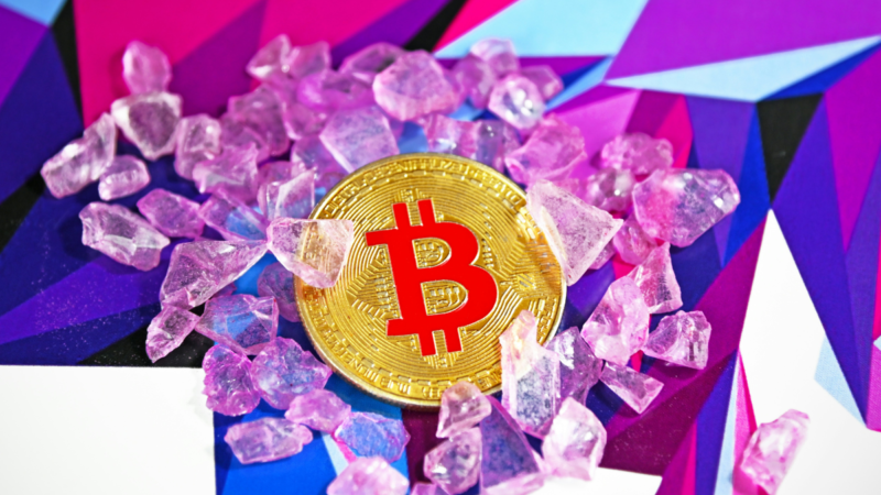 Bitcoin Climbs Above $61,600 as Weak US Jobs Data Boosts Crypto Investor Sentiment