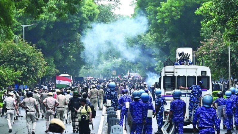 SC asks Delhi Police to place graded use-of-force standing order on record in Jantar Mantar pellet row