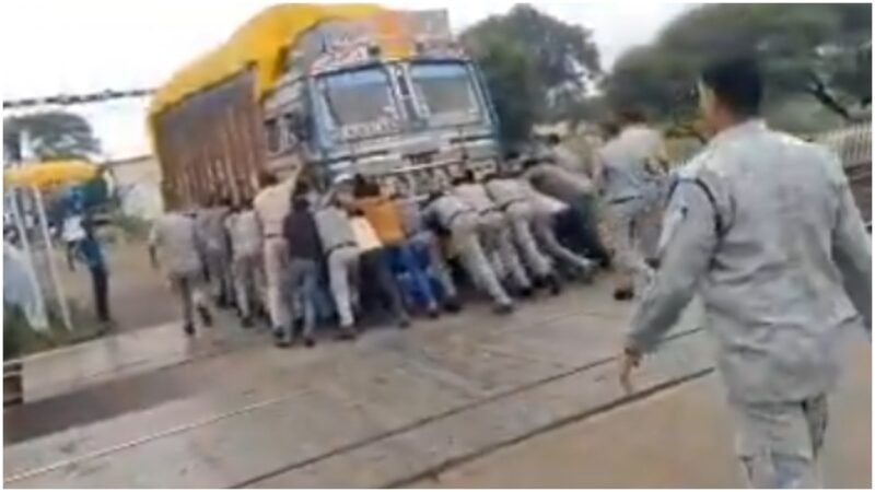 Truck breaks down on railway tracks, Madhya Pradesh Police rush to avert disaster