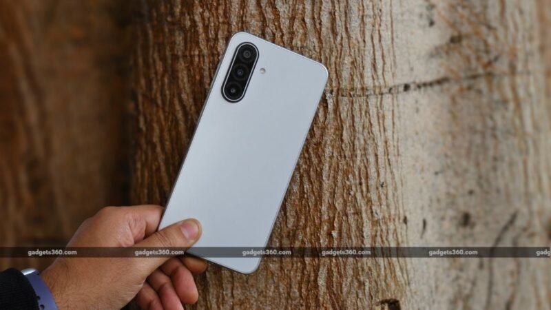 Amazon Great Freedom Sale 2026: Top Smartphone Deals Under Rs. 20,000 Including Galaxy M17 5G, Redmi A7 Pro 5G, and More