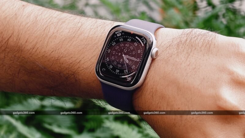 Apple Reportedly Plans Major Apple Watch Lineup Overhaul, Considers Ceramic Case Options, Screen-Free Design
