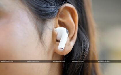 Apple Could Launch Camera-Equipped AirPods as Early as September, Report Says
